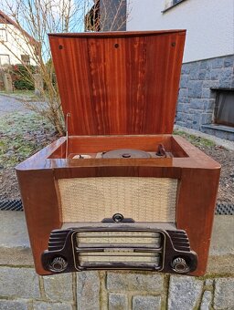 Rádio s gramofonem zn. Tesla typ: 512074 - 2