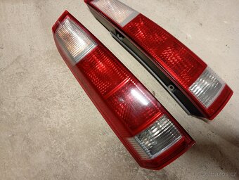 Opel Meriva A - Zadní světla - 2
