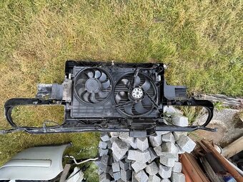 Chladičová stěna golf iv - 2