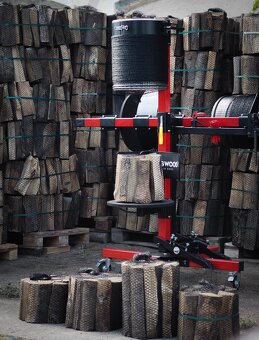 Stroj na balení dřeva - 2