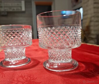 Poháry na zmrzlinu - 2