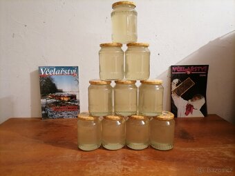 Včelí med akátový - 2