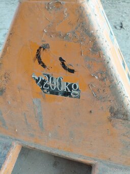 Paletový vozík - 2