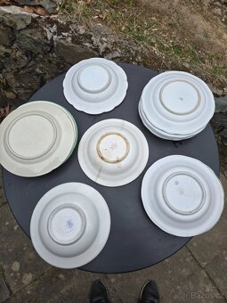 Prodám starožitné talíře - 2