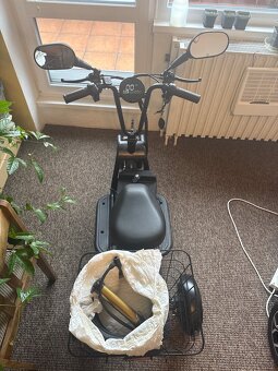 Tříkolka černá - 2