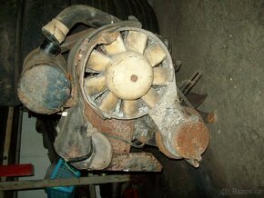 motor  TRABANT - 2