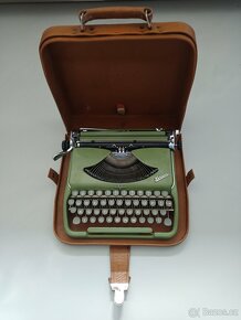 Prodám historický psací stroj Groma Kolibri zelený - sleva - 2