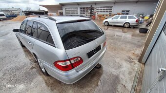 Prodám díly mercedes E rok 2006 - 2