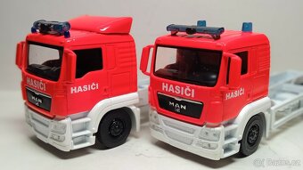 2x model 1:43 MAN TGS hasiči - 2