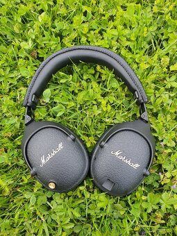 Marshall Monitor II A.N.C.
- 2