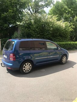 VW Touran 2.0i+CNG,5rychl.5 mist - 2