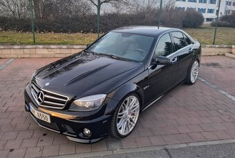 Mercedes Benz C63 AMG W204 - 2