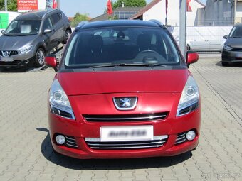 Peugeot 5008 2.0HDi , 120 kW nafta, 2011 - 2
