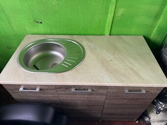 Kuchyň sektorová s dřezem a pracovkou 120 cm - 2