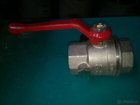 Kohout kulový s odvodněním 5/4" FF s pákou - 2