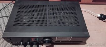 Zesilovač Technics v300 Mark II - 2