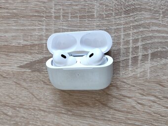 APPLE AirPods 3. GENERACE S MagSafe POUZDREM - 2