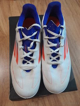adidas F50 CLUB IN 42,5 - 2