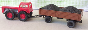 Modell Fahrzeuge. Traktor + vlek Wiking. 1:87. Délka 13 cm. - 2