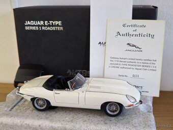 Jaguar E- Type 3.8 MK1 1:18 Autoart - 2