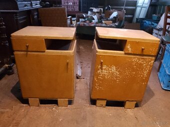 Staré noční stolky - 2