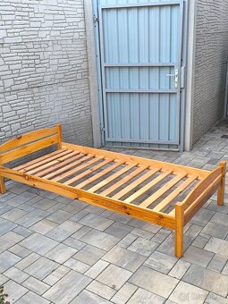 Prodám postel 90cm x 200cm - 2