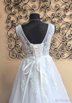 IVORY SVATEBNÍ ŠATY S VLEČKOU - 2