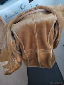 Kožich dámský vel. M - 2