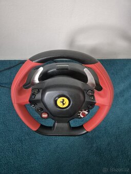 Volant s pedály Thrustmaster Ferrari 458 spider pro XBOX ONE - 2