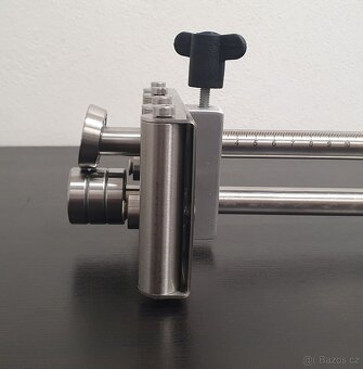 Rolovací ohýbačka plechu 300 mm ohyb 100° - 2