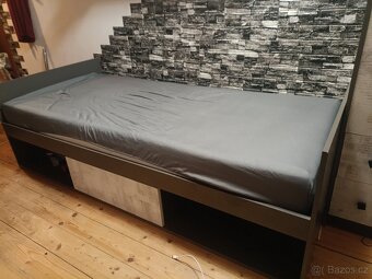 Postel s úložným prostorem - 2
