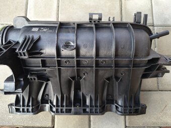 Sací potrubí 1,5TSI 110kW 05e129709F a další díly z motoru - 2