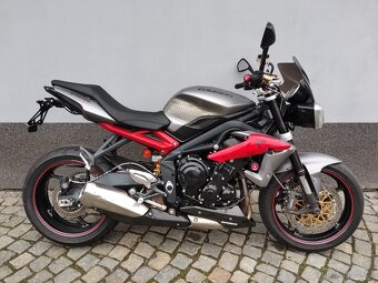Triumph Street triple - 2