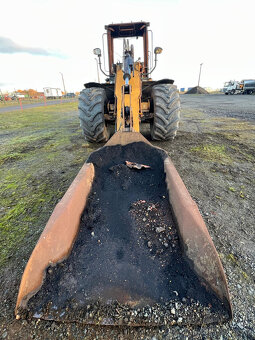 Čelní nakladač CATERPILLAR 930H, ROK 2011 - 2