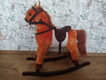 Houpací kůň - 2