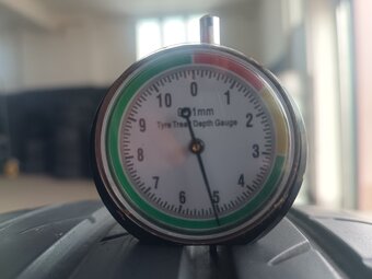 215/55 R17 LAUFENN (4523) - 2