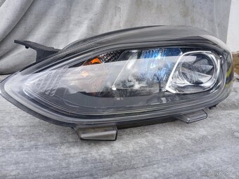 orig.Světlomet Ford Fiesta MK8 - 2