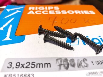 Šroub TUN 3,8x25 700ks - 2