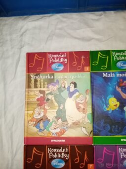 Knihy od Disnep. - 2