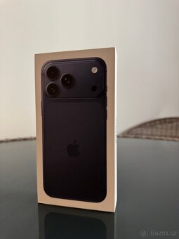 iPhone 17 Pro Max 256 GB Deep Blue - 2