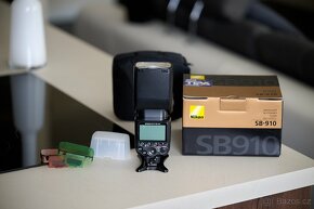 Prodám externí blesk Nikon SB-910 - 2