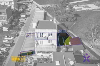Prodej bytu 2+kk 65 m2 s vlastní zahradou 126 m2 a dvěmi stá - 2