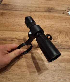 ✅Držák externího přisvitu Hikmicro Habrok 4k 25 a 35 - 2