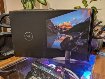 Dell UltraSharp U2719 - 27" IPS QHD - 4000 Kč - Praha - 2