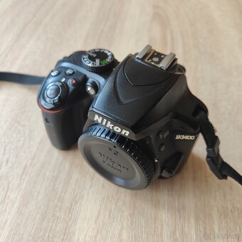 Nikon D3400 - 2