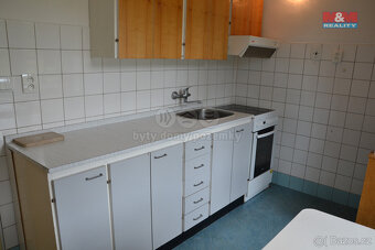 Prodej bytu 3+1, 68 m², Hronov, centrum města - 2