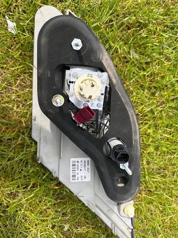 Zadní světlo FL levé BMW e65/66 745d 2006 - 2