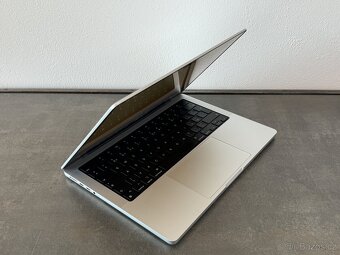 MacBook Pro 14" 2021 M1 Pro Silver / 500GB / 16GB - 2