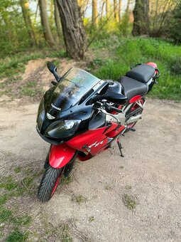Kawasaki Ninja zx6r - 2