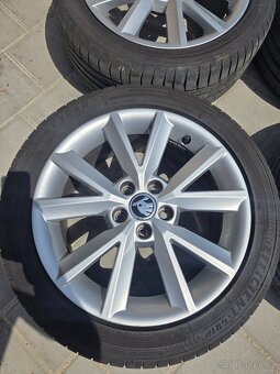 Originální alu kola Škoda 5x100 R16 pneu 215/45 - 2